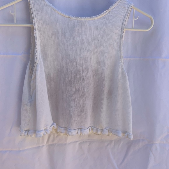 Forever 21 White tank w/embroidery size small - Picture 3 of 4